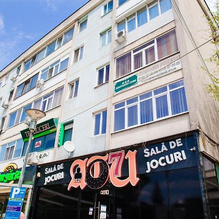 Apartament Cora Centru ปีเตช ภายนอก รูปภาพ