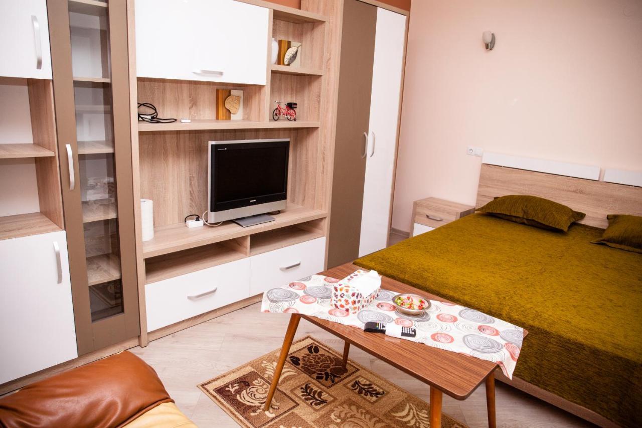 Apartament Cora Centru ปีเตช ภายนอก รูปภาพ